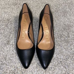 Calvin Klein Gayle Pumps